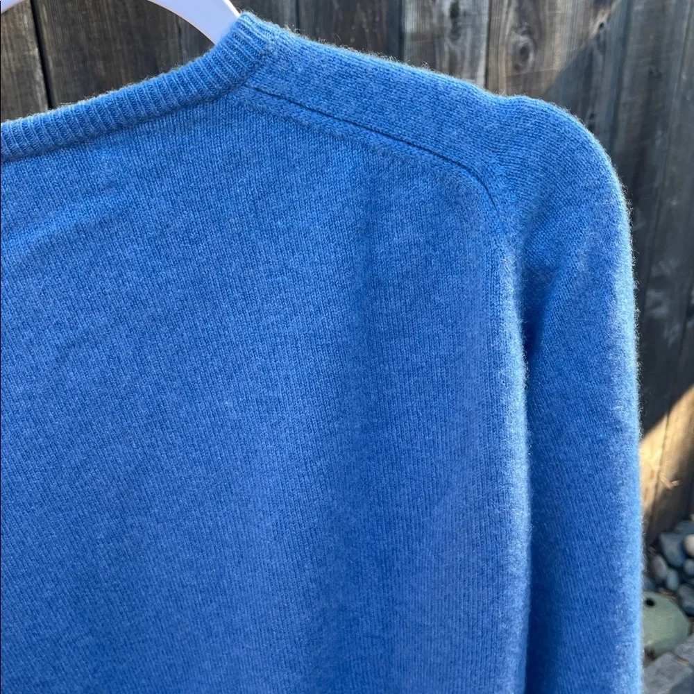 Johnstons of Elgin Vintage Blue Crewneck Sweater - Picture 5 of 6